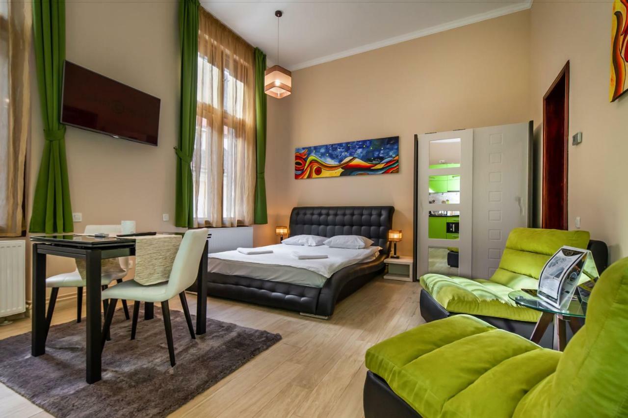 Select City Center Apartments Braşov Dış mekan fotoğraf